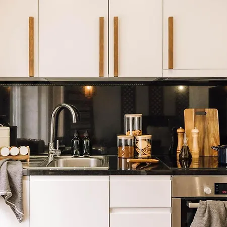 アパート Nyiri - 2 Bedrooms In Principe Real リスボン