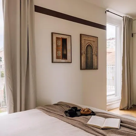 Nyiri - 2 Bedrooms In Principe Real アパート *