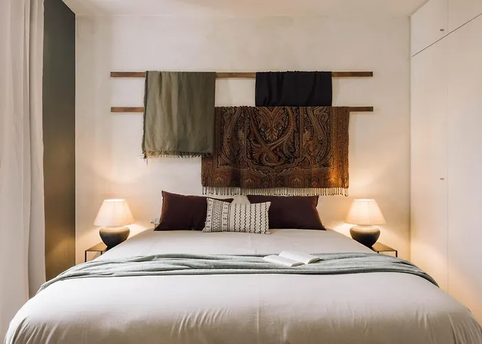 Nyiri - 2 Bedrooms In Principe Real * Lisbon